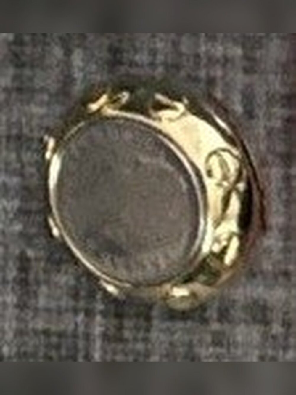 Vintage Gold-Tone Statement Ring with Oval Top
